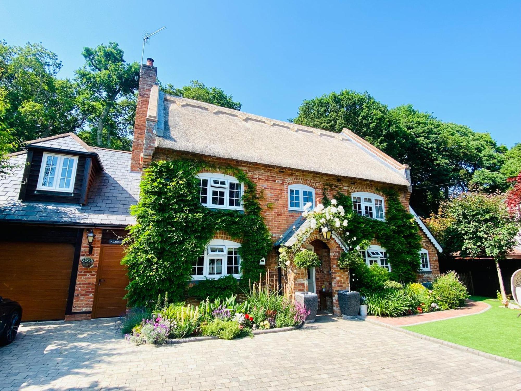 Little Woodside A Beautiful New Forest Self Contained Private Luxury Annexe New Milton Dış mekan fotoğraf