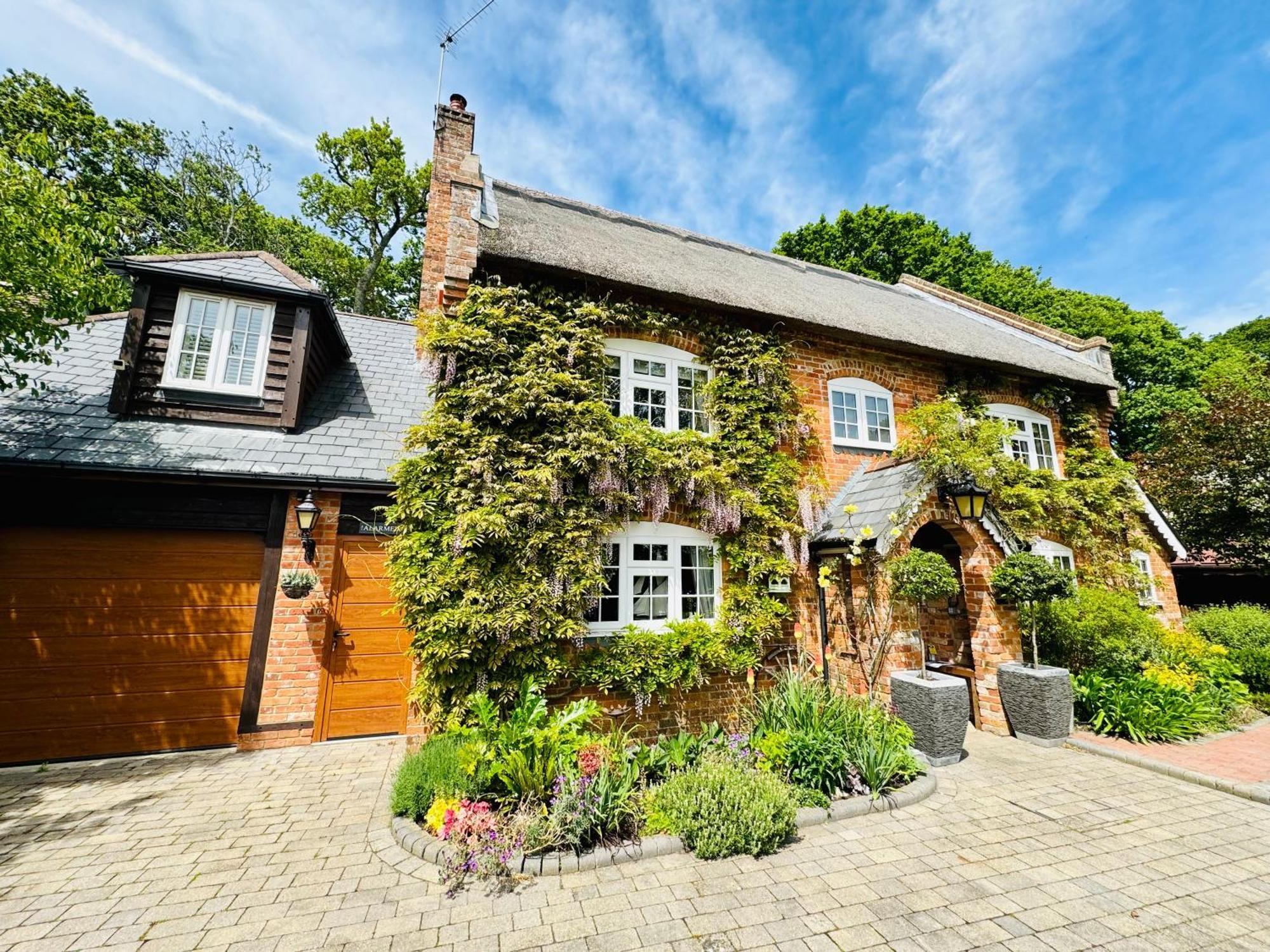 Little Woodside A Beautiful New Forest Self Contained Private Luxury Annexe New Milton Dış mekan fotoğraf